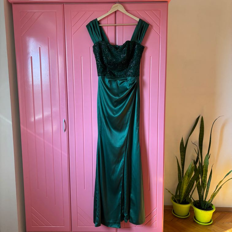 Svecana zelena duga haljina sa sljokicama slika #3