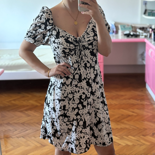 NOVO! LC Waikiki cvetna haljina