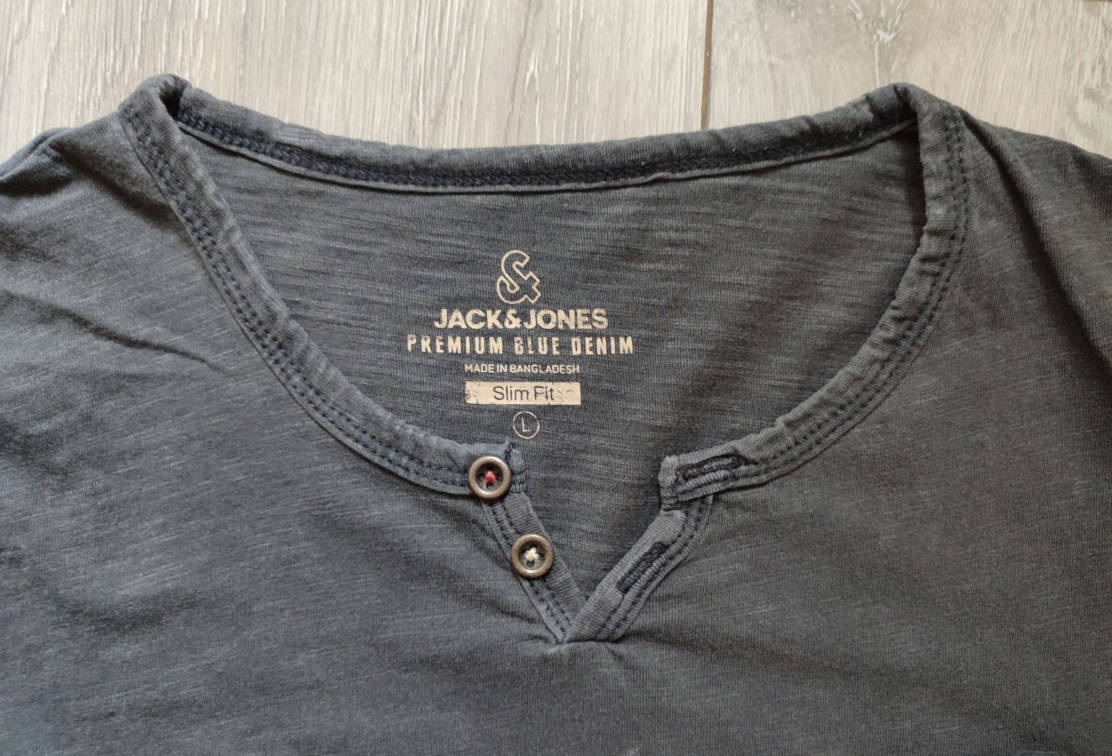 Super JACK & JONES majica - M-L slika #2