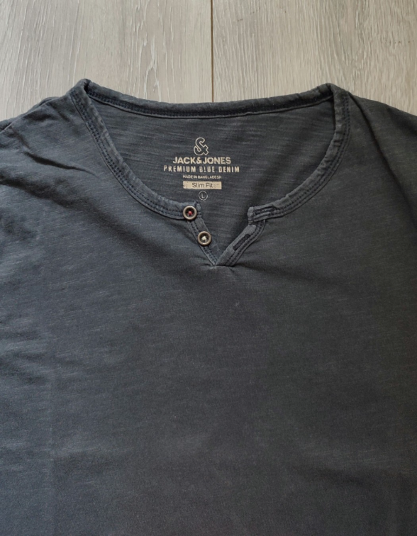 Super JACK & JONES majica - M-L slika #3