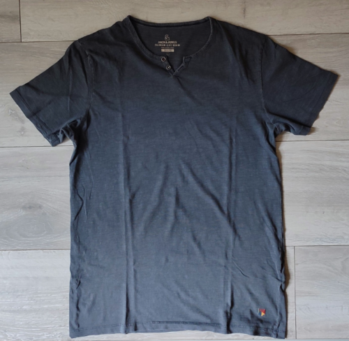 Super JACK & JONES majica - M-L