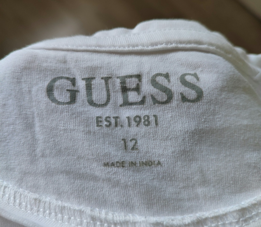 Predobra GUESS - M-12 - Supeeer! slika #3