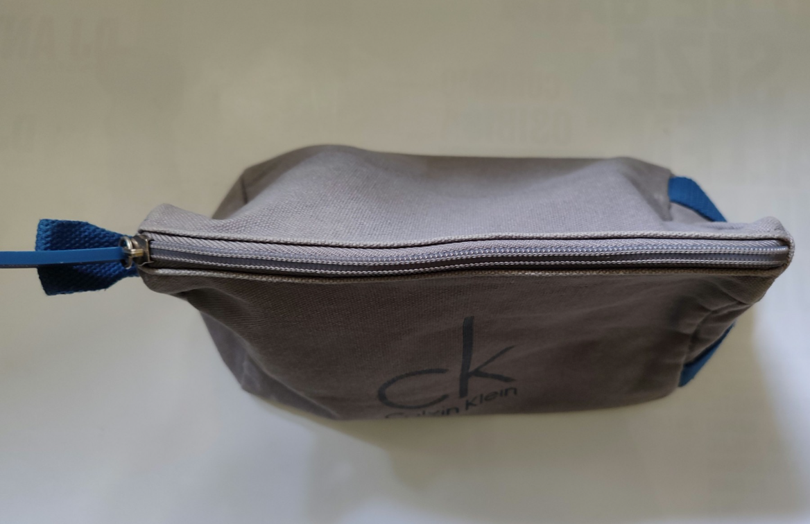 Odlican CK Calvin Klein neseser slika #2