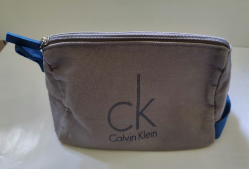 Odlican CK Calvin Klein neseser