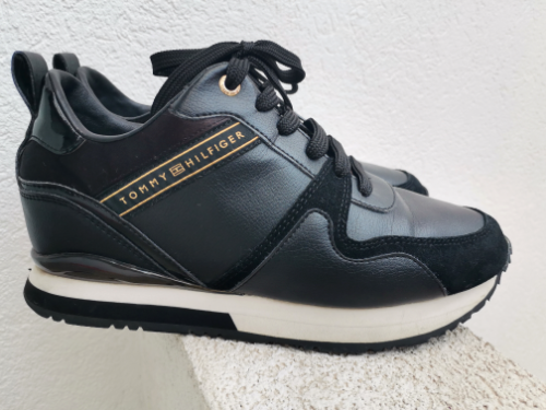 Tommy Hilfiger patike br. 40