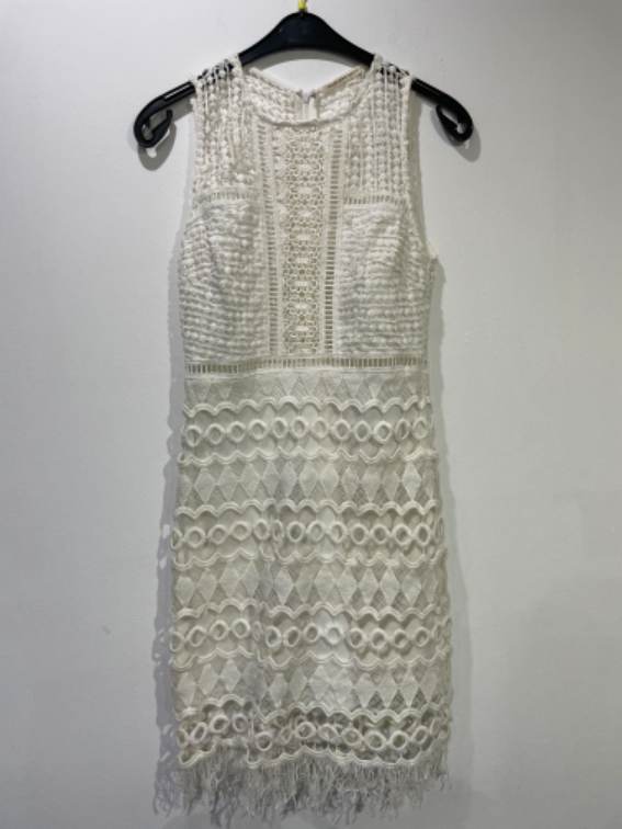 Nova bela haljina slika #2