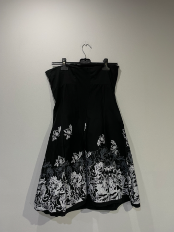 Nova crna haljina slika #2