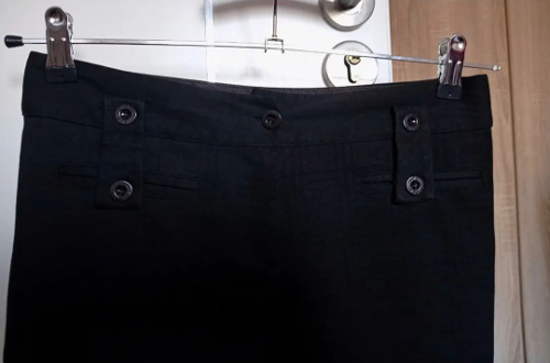 Elegantne ženske  crne pantalone thumbnail #2