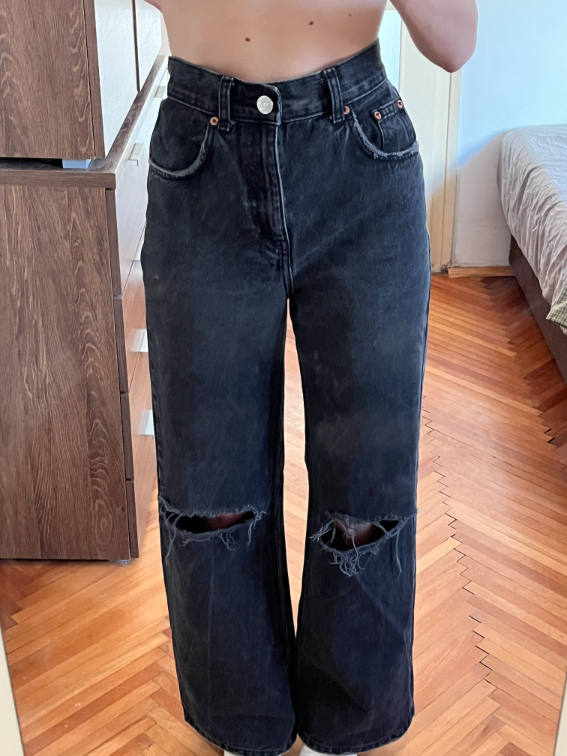 Crne farmerice Bershka slika #1