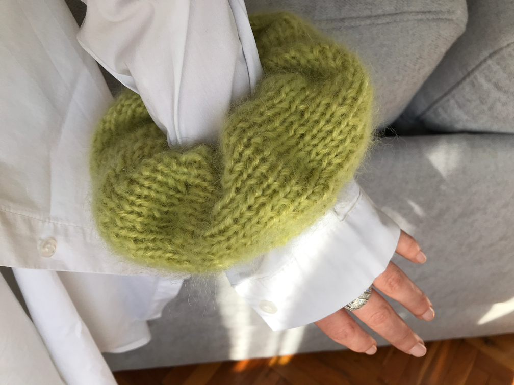 Skranči za kosu, mojer vuna, handmade slika #3