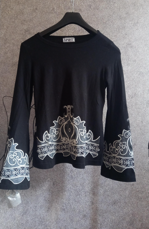 Bluza sa šljokicama, nenošena slika #5