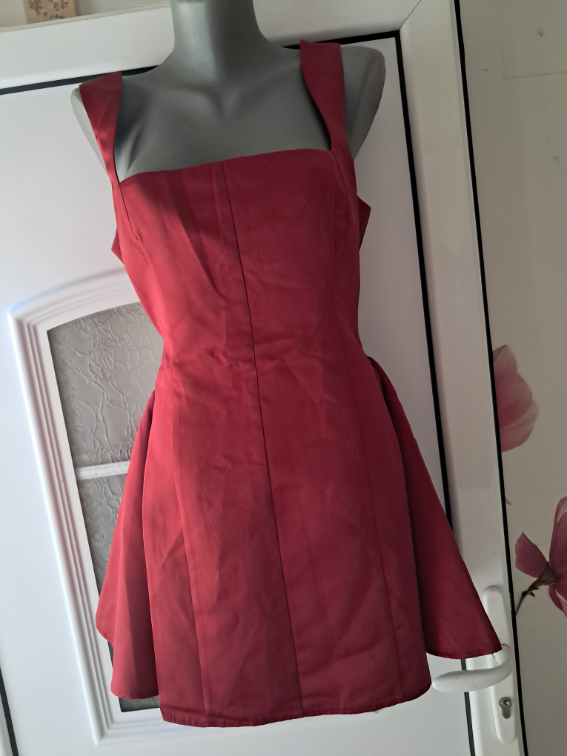 Nova Boohoo haljina  slika #3