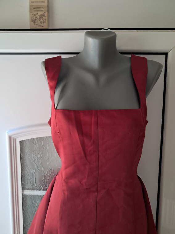 Nova Boohoo haljina  slika #4