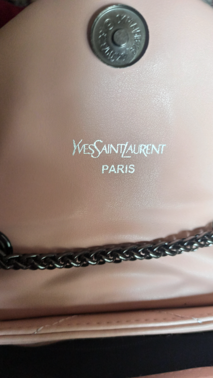 Yves Saint Laurent tasna slika #4