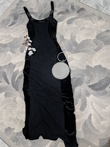 Crna elegantna haljina