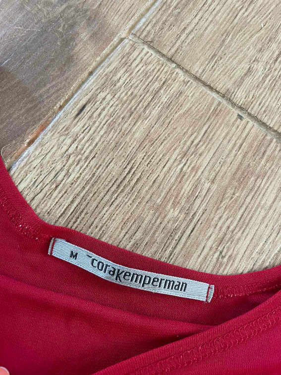 Crveni crop top slika #4
