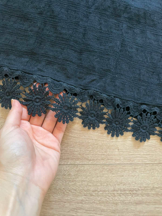 Crna haljina sa cvetićima  slika #5