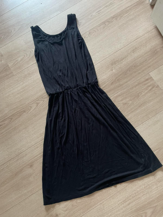 Crna haljina  slika #2