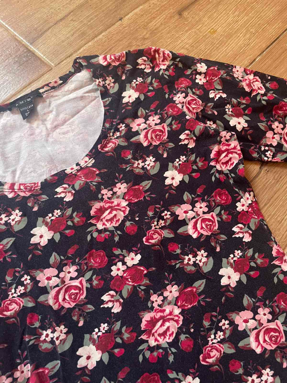 Black floral  slika #4
