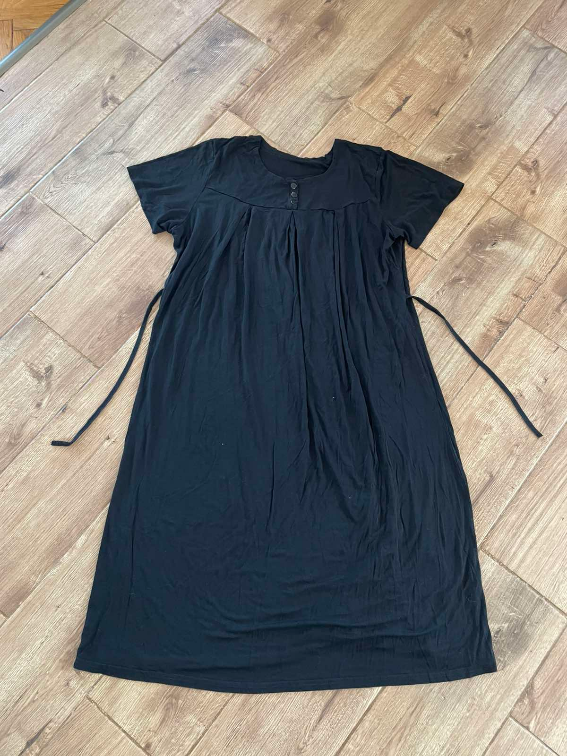Oversize crna haljina slika #3