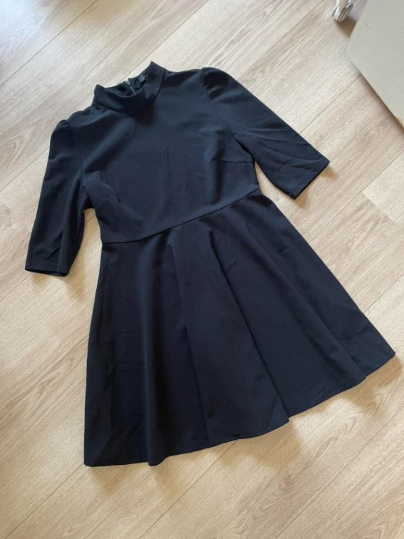 SHEIN crna haljina  slika #2