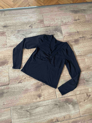 Crna bluza 