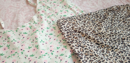 Dva crop topa