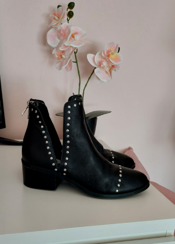 Steve Madden gleznjace