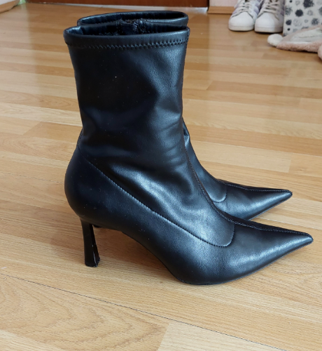 Stradivarius cizme