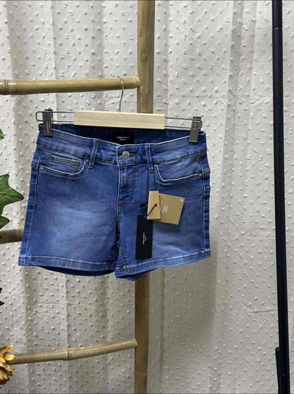 Vero Moda Sorts slika #1