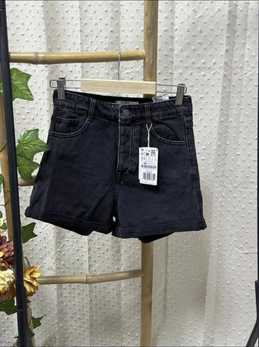 Stradivarius Nov Sorts