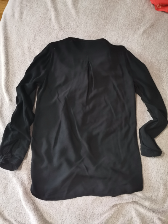 Crna košulja na raskopčavanje slika #3