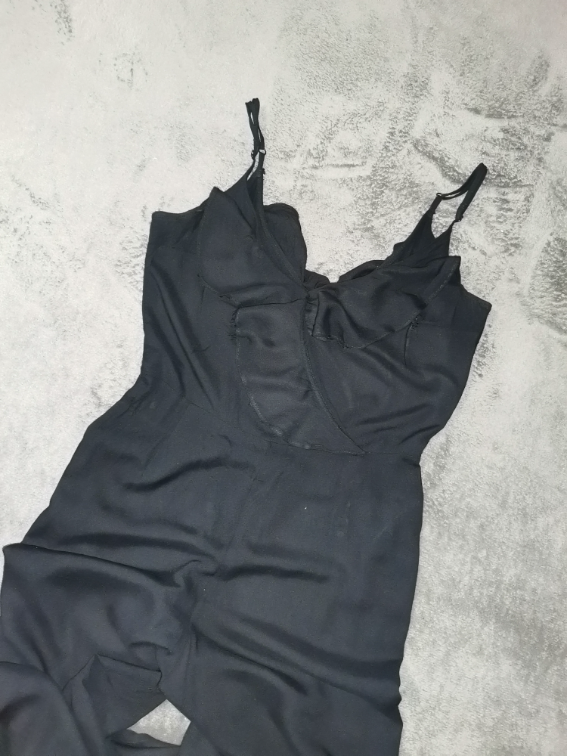 Crni kombinezon slika #1