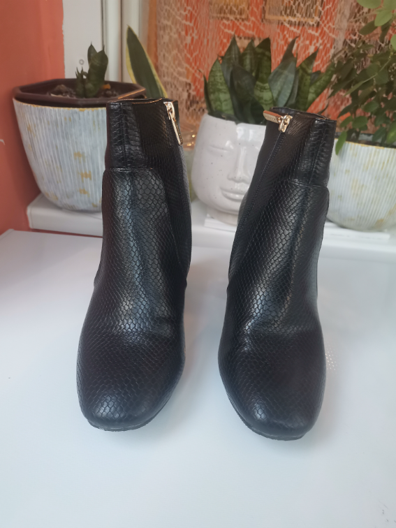 Čizme na štiklu slika #2