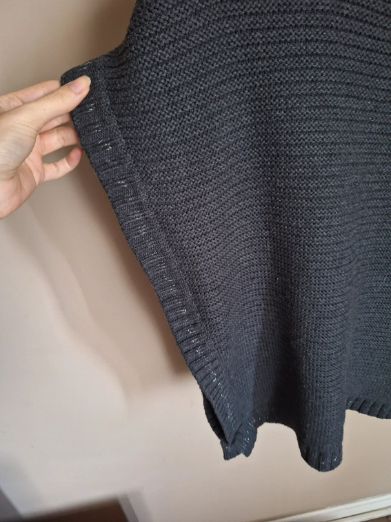 DKNY tamno sivi ponco slika #2