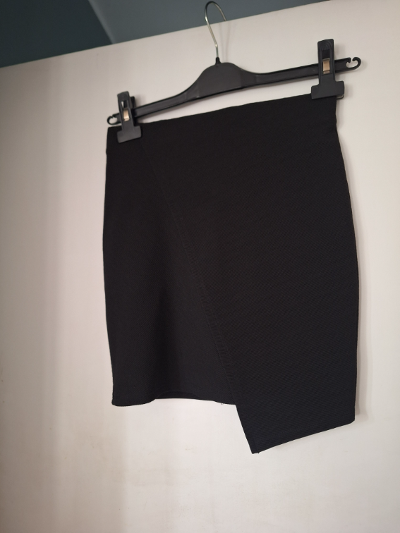 Bershka mini uska suknja slika #3