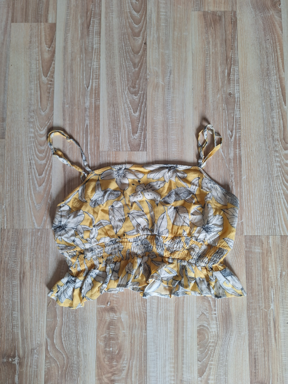 Pull&bear cvetni zuti crop top slika #2
