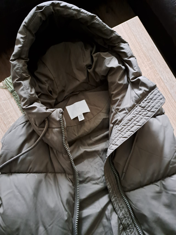 H&M maslinasti prsluk slika #3