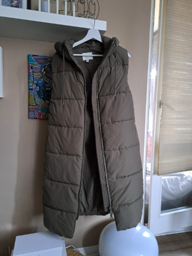 H&M maslinasti prsluk