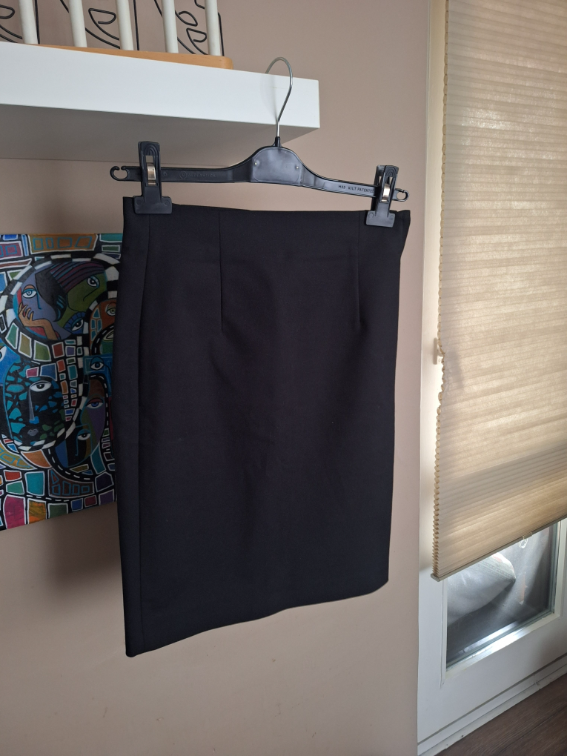Zara crna suknja slika #1