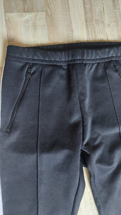 Liv Bergen helanke trenerka slika #3