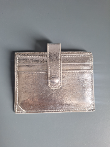 Nov card holder