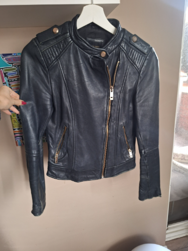 Zara jakna od prave koze