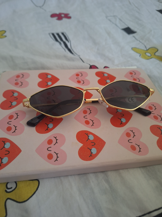Nove naocare za sunce slika #1
