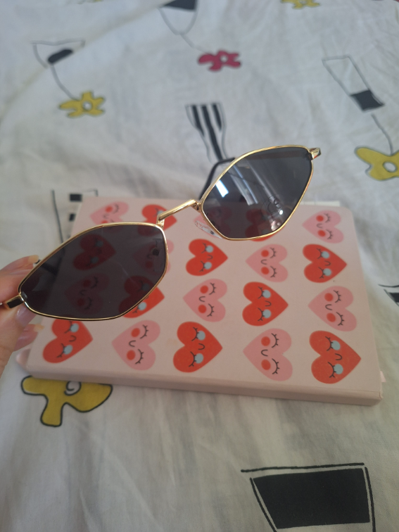 Nove naocare za sunce slika #3