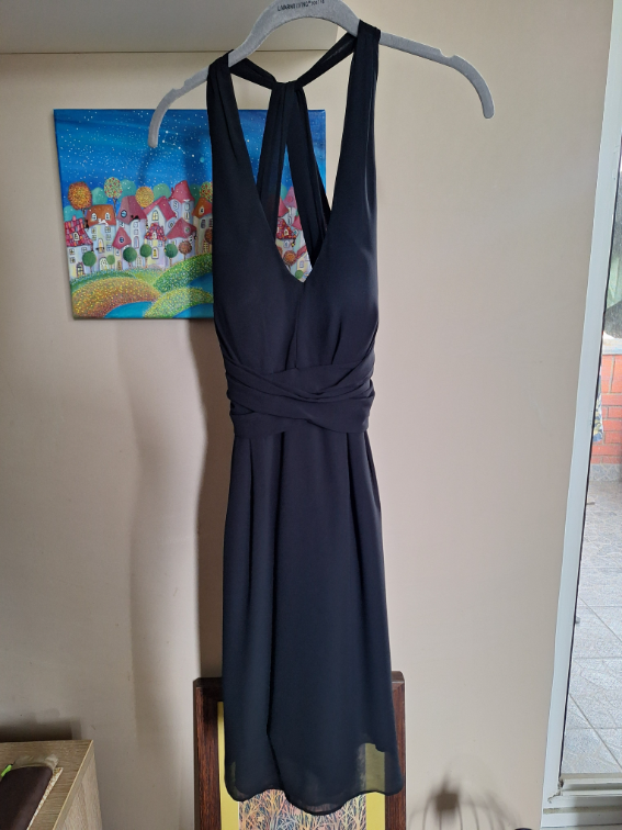 Guess mala crna haljina slika #1