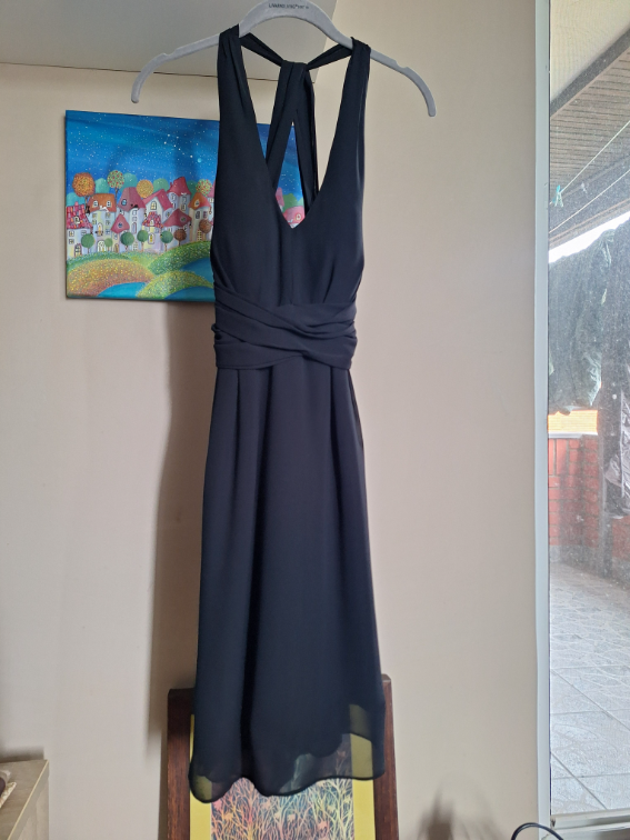 Guess mala crna haljina slika #5