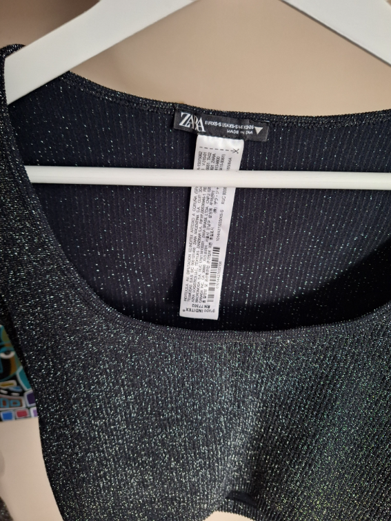 Zara crop top sa sljokicama slika #2