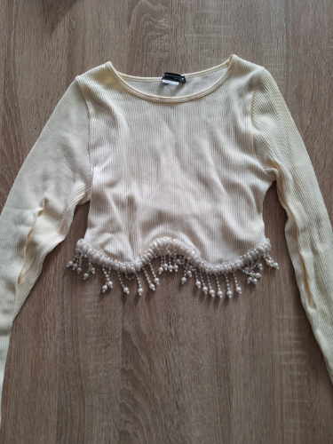 Zara crop top sa biserima i perlicama