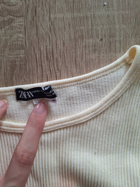 Zara crop top sa biserima i perlicama slika #4